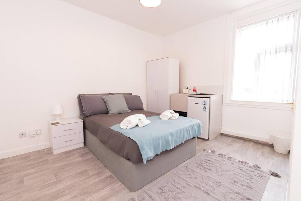 3 - Quaint Double In A Shared House Apartment
