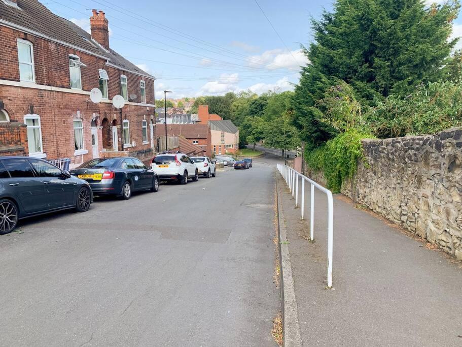 3 - Quaint Double In A Shared House Sheffield