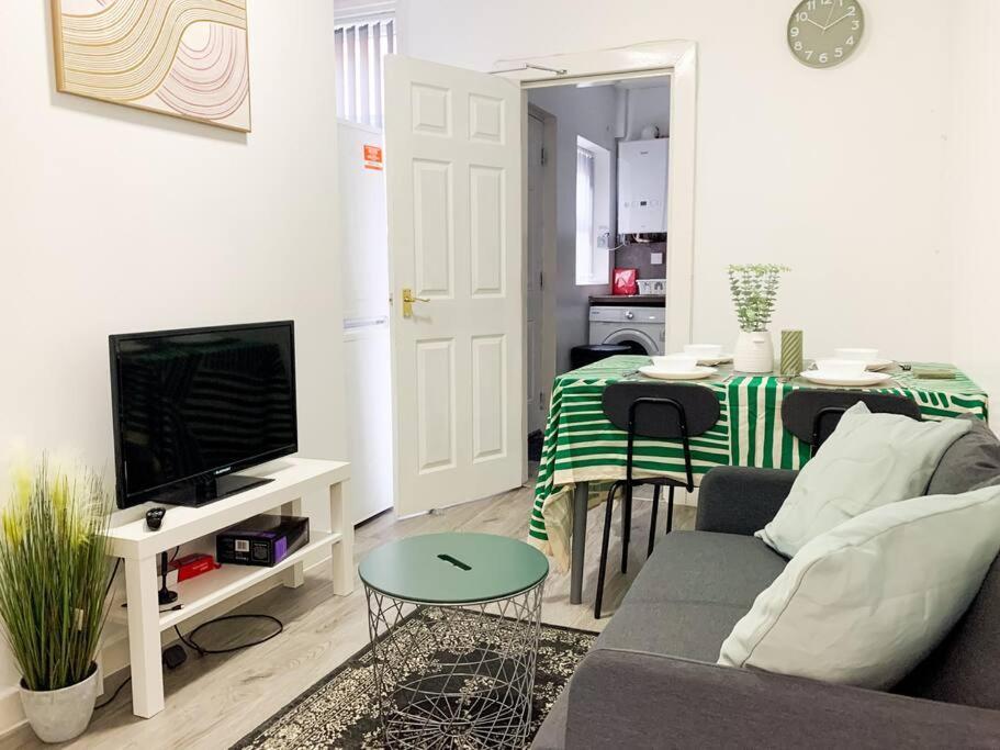 3 - Quaint Double In A Shared House