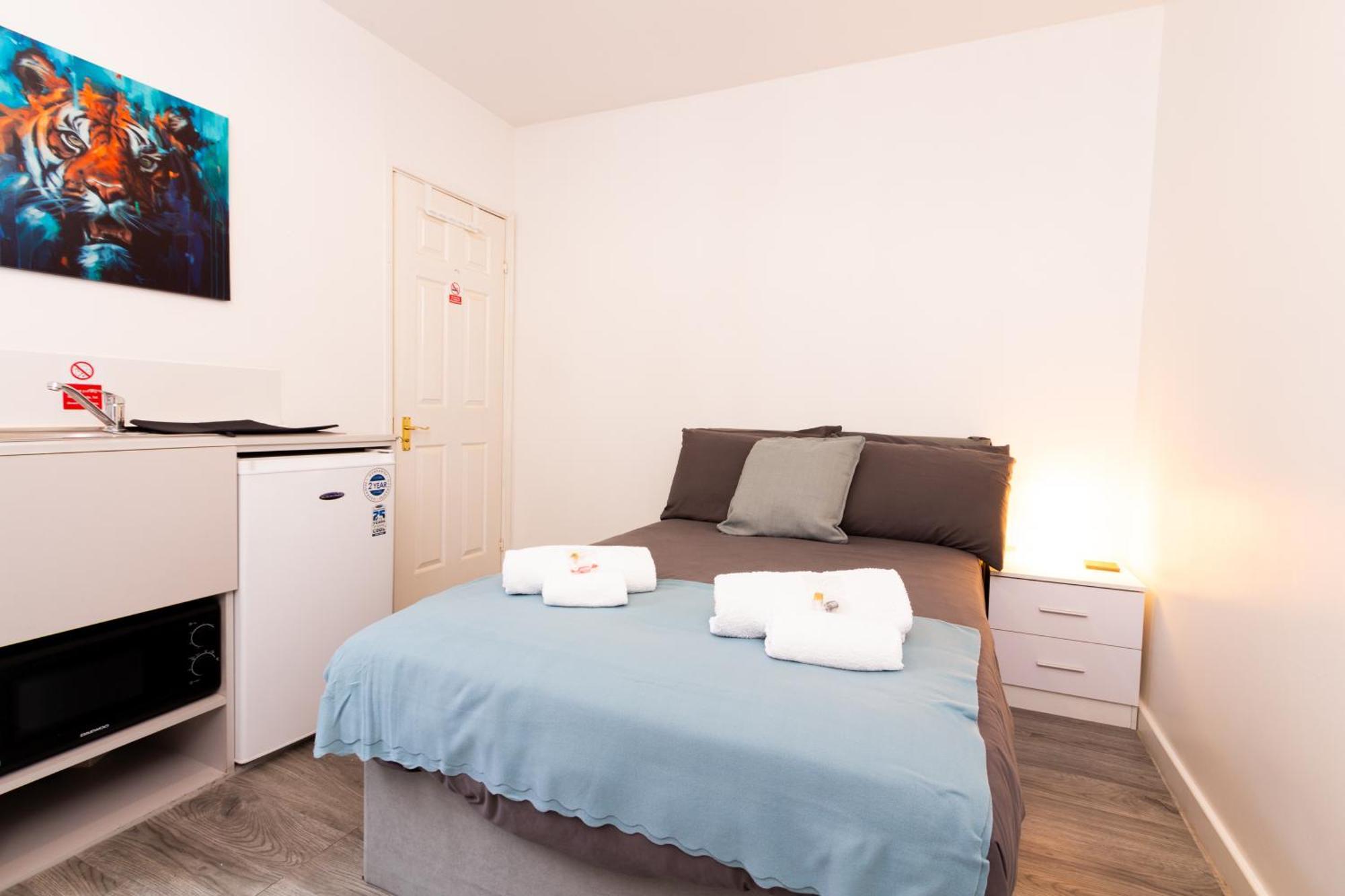 3 - Quaint Double In A Shared House * Sheffield